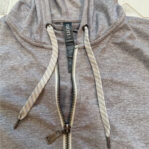 Vuori Women's Light Gray Zip-Up Hoodie